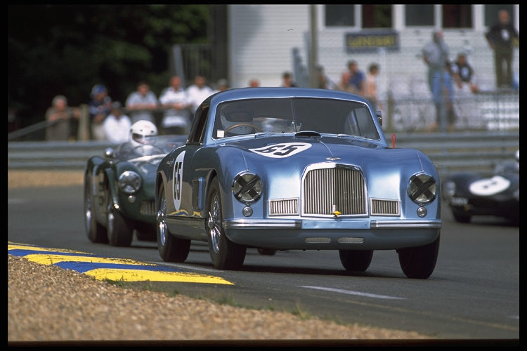 Aston Martin DB 2/4