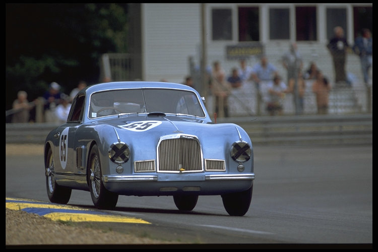 Aston Martin DB 2/4