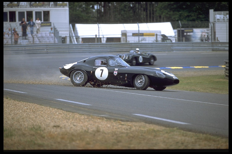 Jaguar Lightweight E Type - Owner Sir Anthony Bamford - Driver Frank Sytner - DNF '64 - Lumsden/Sargent