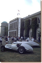 Mercedes-Benz in front of Goodwood House