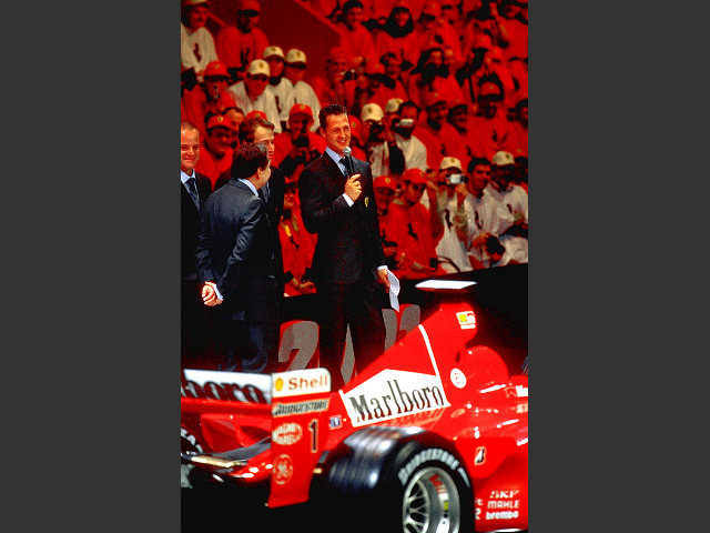 Michael Schumacher holding his speech in Italian