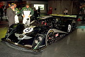 Bentley EXP Speed 8 Le Mans (drivers Stéphane Ortelli and Guy Smith in the background)