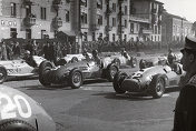 Ferrari 212 Fischer (22), 125 Whitehead (8), Talbot Claes (28)