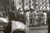 Ferrari 375 Indy Farina (20), Ascari (34) & Villoresi (24)