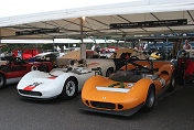 27 McLaren-Chevrolet M1B Nick Whale;24 McLaren-Chevrolet M1B Anthony Taylor