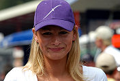 Proximus Grid Girl