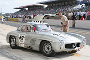 252 MERCEDES BENZ 300 SL  KLEISSL / KUHN / WEINDLER