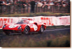 330 P2 s/n 0828 - John Surtees - Ludovico Scarfiotti