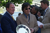 Andrea Zagato (middle) donating the Trofeo Zagato to the most elegant Zagato body to David Sydorick (USA) for his Alfa Romeo 1900 SS Z Zagato Coupé 1954. On the right the Concorso´s speaker Simon Kidston (Director of Bonhams Europe)